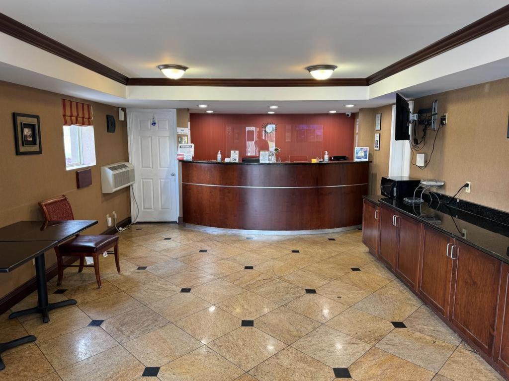 מילדג'וויל Heritage Inn מראה חיצוני תמונה