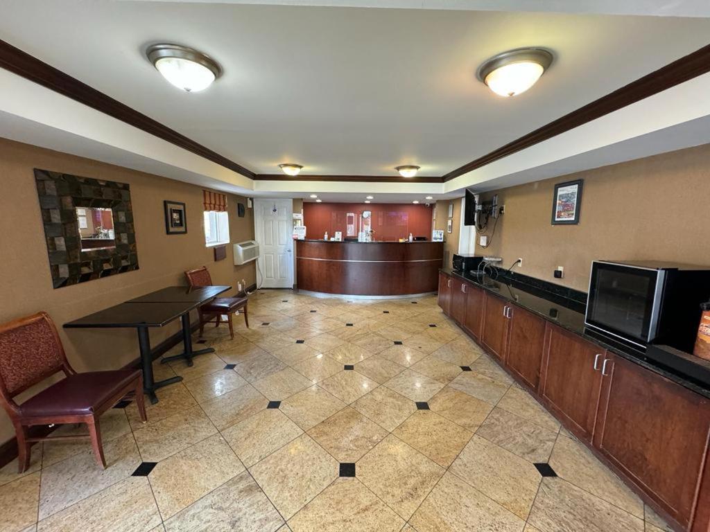 מילדג'וויל Heritage Inn מראה חיצוני תמונה